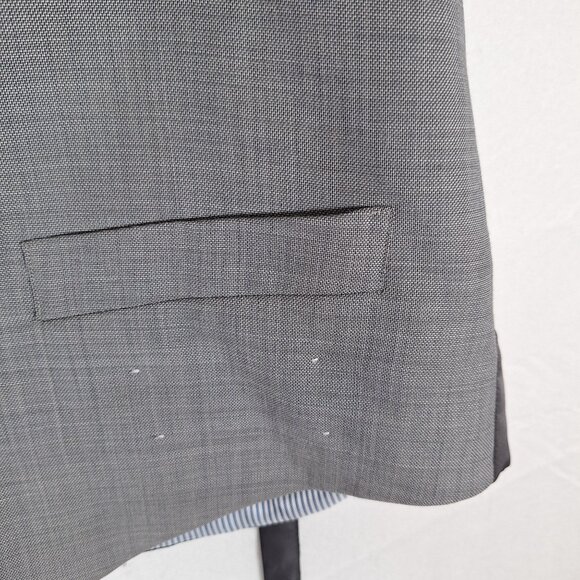 Tommy Hilfiger gray suit vest size medium - Picture 5 of 6
